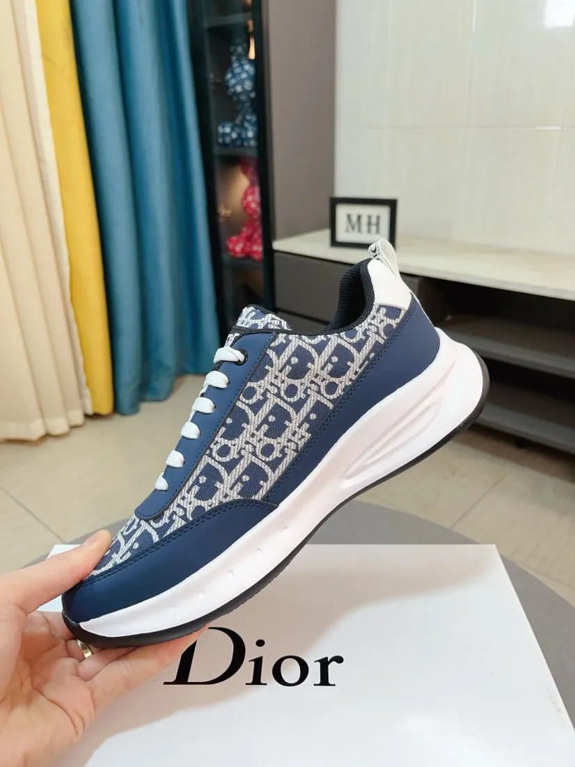 Men's men's shoes 💰440🌹🌹【Dior】Best-selling official website world premiere🔝High-end men's shoes brand official website latest series: The upper is made of imported cowhide with specially designed fabrics➕Mesh breathable lining. Make walking more convenient and comfortable! Compared with the official quality, Midea’s 1:1 replica. Create a fashionable personality to set off your uniqueness! A must-have for trendy men! Classic style. Men's sizes: 38-44.
